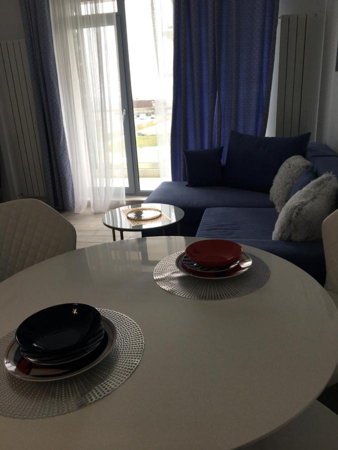 Lotus Blue Apartment Mamaia Exterior photo
