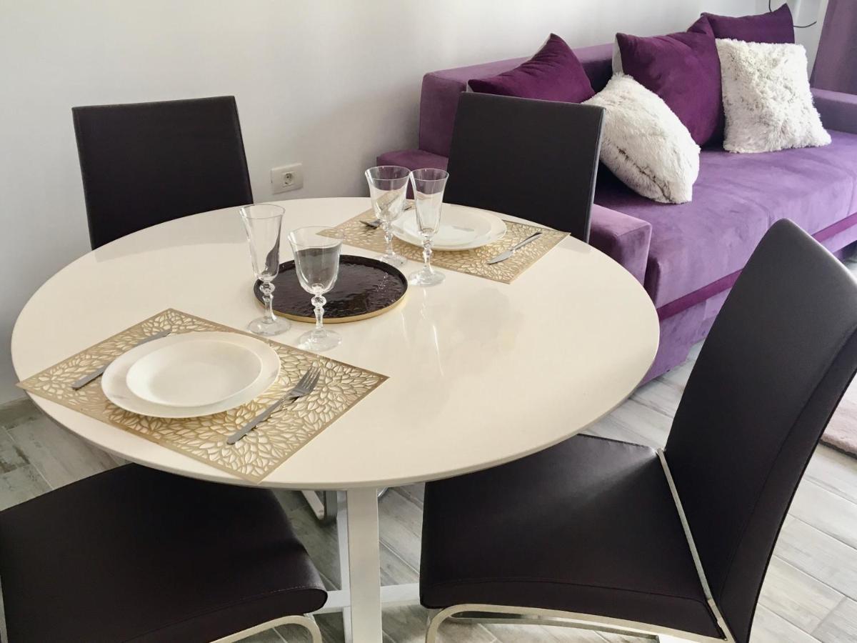 Lotus Blue Apartment Mamaia Exterior photo